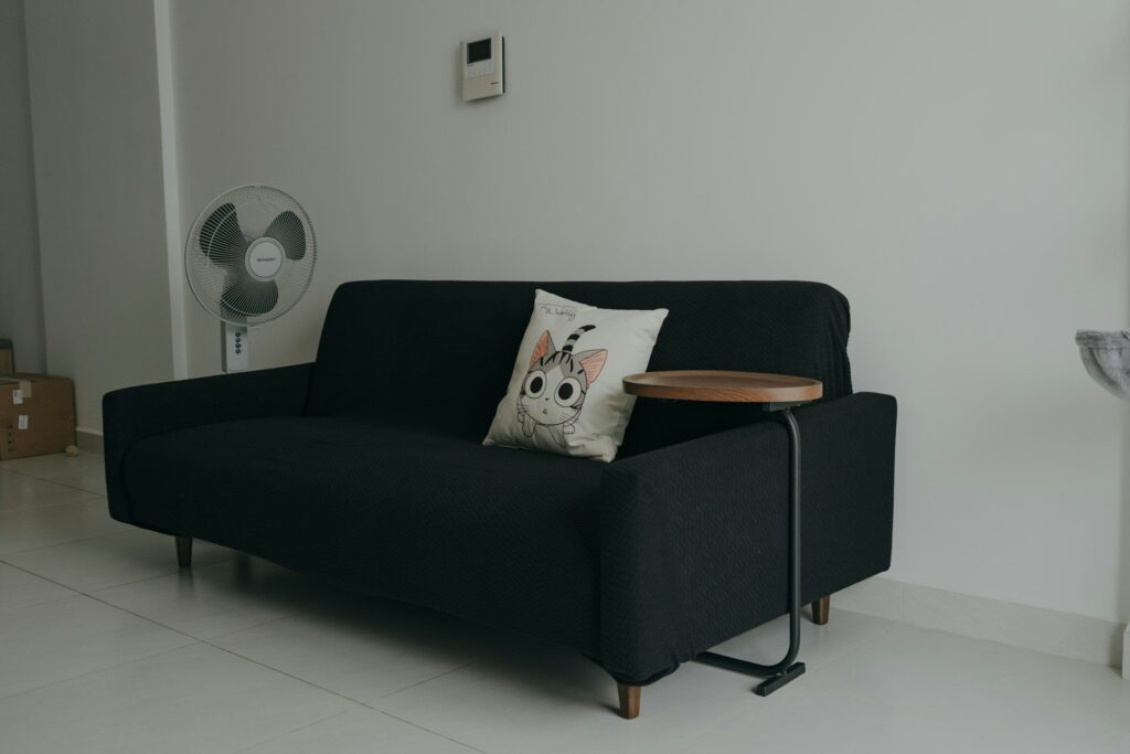 Svart 2-sits soffa